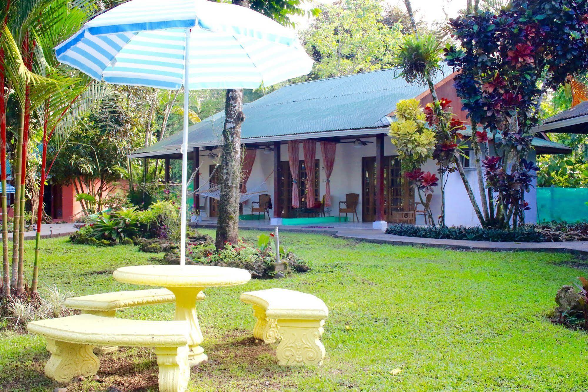 Magellan Boutique Hotel Cahuita Exterior photo
